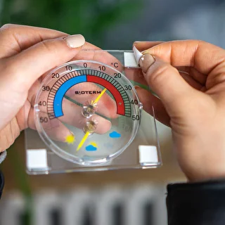 Univerzálny teplomer s vlhkomerom transparentný, samolepiaci (-50°C do +50°C) – photo 6