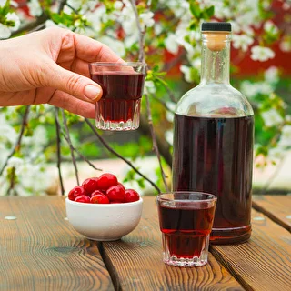 Esencia s príchuťou višňovky, 2,5 L na 250 L hotového nápoja – photo 5