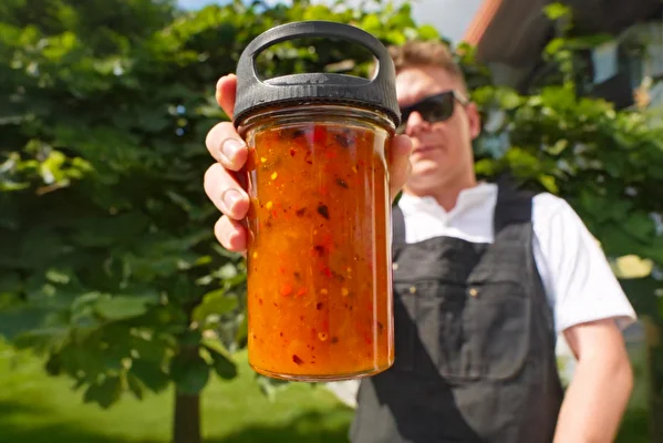 Pikantný broskyňový džem s chilli a nádychom rumu