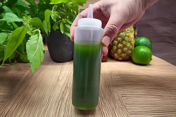 Zelený bylinkový olej – aromatické tajomstvo vašej kuchyne