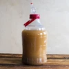 Balón na víno ľahký, nerozbitný, s držadlom, 15 L - 12 ['fermentačná nádoba', ' fermentačná nádoba', ' v čom fermentovať', ' balón na víno', ' balón na pivo', ' na fermentáciu', ' balón so širokým hrdlom', ' PET balón', ' plastový balón', ' nerozbitný balón', ' balón na víno', ' vinárska novinka', ' balón 15 L', ' fermentor s uzáverom']