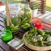 Dóza TO 4 L s plastovým viečkom + kliešte fi 100 - 10 ['dóza', ' sklenená dóza', ' sklenený pohár', ' pohár s viečkom', ' pohár na kvasenie uhoriek', ' pohár na uhorky', ' pohár na likéry', ' dóza na likéry', ' pohár s kliešťami', ' kliešte na uhorky', ' kuchynské kliešte']