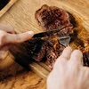 Duo Grill na mäso, zmes korenín 2 v 1, 2 x 12 g - 9 ['gril', ' koreniny a bylinky', ' koreniny na gril', ' koreniny na mäso na gril', ' grilovanie s chuťou', ' nové koreniny na grilovanie', ' dobre okorenené mäso z grilu', ' pikantná korenina na mäso', ' pikantná korenina na grilovanie', ' jemná korenina na mäso', ' jemná korenina na grilovanie', ' najlepšie na grilovanie mäsa', ' ako okoreniť mäso na gril', ' koreniny 2v1', ' mäso na gril', ' mäsové jedlá z grilu', ' chutné steaky z grilu', ' koreniny bez soli']
