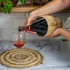 Fľaša Fiasco 2000 na víno v opletení - 2 l - 4 ['fľaša na alkohol', ' ozdobné fľaše na alkohol', ' sklenená fľaša na alkohol', ' fľaše na pálenku na svadbu', ' fľaša na likér', ' fľaša na víno', ' fľaše na víno', ' likér']