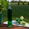 Fľaša Marina s korkom, biela 0,5 L - 5 ['fľaša na alkohol', ' ozdobné fľaše na alkohol', ' sklenená fľaša na alkohol', ' fľaše na pálenku na svadbu', ' fľaša na likér', ' ozdobné fľaše na likéry']