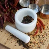 Mramorový kuchynský mažiar, biely, fi 10 cm - 11 ['mažiar', ' mažiar s tĺčikom', ' mramorový mažiar', ' kamenný mažiar', ' mažiar z kameňa', ' kuchynský mažiar', ' mažiar na bylinky', ' mažiar z mramoru', ' ozdobný mažiar', ' kuchynský mažiar', ' mažiar na bylinky', ' mažiar na korenie', ' elegantný mažiar', ' pekný mažiar', ' biely mažiar']
