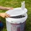 Plastová kvasná trubica MAXI-v2 - 8 ['kvasná trubica', ' nerozbitná kvasná trubica', ' veľká kvasná trubica', ' najlepšia kvasná trubica', ' fermentácia', ' kvasná trubica koľko vody', ' koľko vody do kvasnej trubice', ' tichá kvasná trubica', ' kvasná trubica ako vyrobiť', ' kvasná trubica castorama', ' zátka s kvasnou trubicou', ' kvasná trubica na víno', ' kvasná trubica kde kúpiť', ' prečo sa voda v kvasnej trubici vracia', ' nastavenie', ' zabezpečenie nastavenia', ' domáce víno', ' trubica na kvasenie', ' kvasenie']