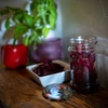 Poháre 300 ml s farebným viečkom fi 66 - 6 ks. - 16 ['poháre na zaváraniny', ' poháre 300 ml', ' sada pohárov', ' poháre na zaváraniny', ' poháre s farebnými viečkami', ' farebné viečka', ' na kompóty', ' na džemy']