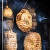 Štiepky na údenie/grilovanie, dub, 450 g, kl. 8 - 11 ['údenárske štiepky', ' štiepky na údenie', ' štiepky na gril', ' štiepky na grilovanie', ' údenársky dym', ' dubové štiepky', ' štiepky z dubu', ' štiepky na údenie mäsa', ' univerzálne štiepky', ' štiepky do údiarne', ' štiepky na ryby', ' štiepky na hydinu', ' štiepky na hovädzinu', ' štiepky na bravčovinu', ' štiepky na jahňacinu', ' štiepky na divinu']