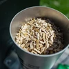 Údiace štiepky, jelša a buk, 15 kg, stredné KL8 - 3 ['štiepky', ' na údenie', ' jelšové štiepky', ' bukové štiepky']