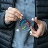 Univerzálny teplomer s vlhkomerom transparentný, samolepiaci (-50°C do +50°C) - 5 ['univerzálny teplomer', ' vonkajší teplomer', ' okenný teplomer', ' teplomer na balkón', ' teplomer za okno', ' teplomer', ' teplomer čitateľná stupnica', ' teplomer z plastu', ' teplomer na sklo', ' samolepiaci teplomer', ' teplomer s vlhkomerom']