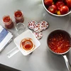 Uzávera fi 66/4 s paradajkami - voľne - 7 ['biela uzávera', ' farebný vzor paradajok', ' pasterizácia', ' kontrola procesu', ' skladovanie', ' veľkosť fi Paradajky 66', ' ozdoba špajze', ' uzávery na pasterizáciu', ' uzávery zelenina', ' uzávery paradajok']