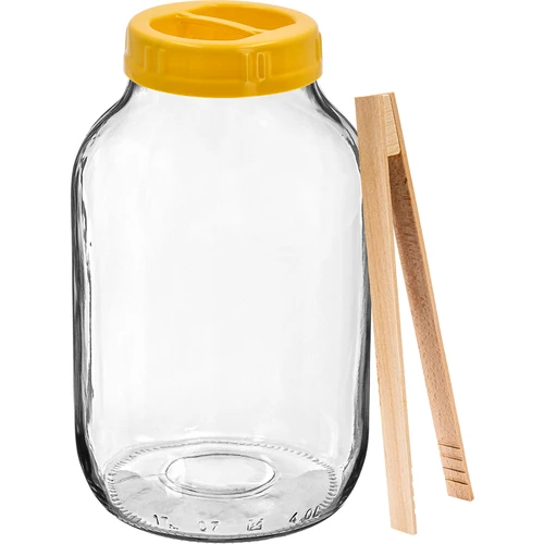 Dóza TO 4 L, kliešte a plastové viečko fi 100, s držadlom  - 1 ['dóza', ' sklenená dóza', ' sklenený pohár', ' pohár s viečkom', ' pohár na kvasenie uhoriek', ' pohár na uhorky', ' pohár na likéry', ' dóza na likéry', ' pohár s držadlom', ' viečko s držadlom', ' praktická dóza', ' dóza s držadlom', ' pekný pohár', ' aký pohár kúpiť', ' pohár s kliešťami', ' pohár na uhorky', ' pohár na kvasené uhorky']