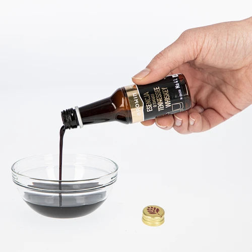 Esencia s chuťou Tennessee whiskey na 4 L - 40 ml - 5 ['esencia chuti', ' esencia Tennessee Whiskey', ' esencia', ' prísada do alkoholu', ' arómy do alkoholu', ' esencie do pálenky', ' prísady do pálenky', ' arómy', ' aróma', ' prísada Whisky', ' esencia Whisky Tennessee']