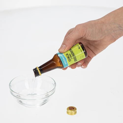 Esencia s hruškovou príchuťou - hruškový likér, príchuť 40 ml - 4 ['esencia hrušková', ' esencia do vodky', ' príchuť', ' hruškovka', ' príchuť do alkoholu', ' esencia do drinkov', ' aróma hrušky Williams', ' aróma do alkoholu', ' esencie do pálenky']
