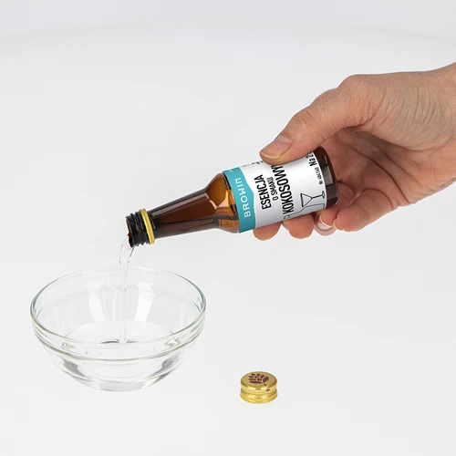Esencia s kokosovou príchuťou na 2 L - 40 ml - 6 ['prípravok do alkoholu', ' aróma do vodky', ' do alkoholu', ' chuťová esencia do alkoholu', ' chuťová esencia do vodky', ' kokosový prípravok', ' kokosová esencia', ' chuťová esencia kokos', ' esencie do pálenky', ' esencia gold']