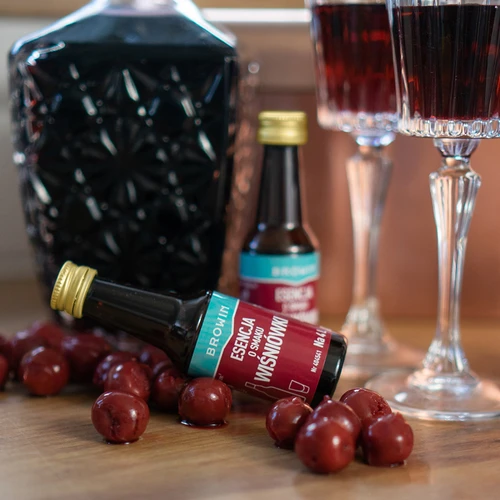 Esencia s príchuťou Čerešňovice na 4 L - 40 ml - 10 ['aróma do alkoholu', ' na aromatizovanie alkoholu', ' do likéru', ' do domácich alkoholov', ' príchuť do alkoholu čerešňová', ' s príchuťou čerešne', ' čerešňová esencia', ' čerešňovica', ' príchuť s čerešňovou príchuťou', ' aróma cherry', ' esencie do pálenky']