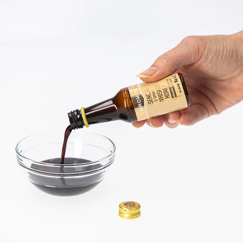 Esencia s príchuťou Whiskey Honey na 4 L - 40 ml - 5 ['prípravok do alkoholu', ' aróma do alkoholu', ' aróma do vodky', ' chuťová esencia', ' aróma do whisky', ' aróma do whiskey', ' whisky', ' whiskey', ' esencia s prírodnou arómou', ' medovník', ' medová whiskey', ' esencie do pálenky', ' esencia gold']