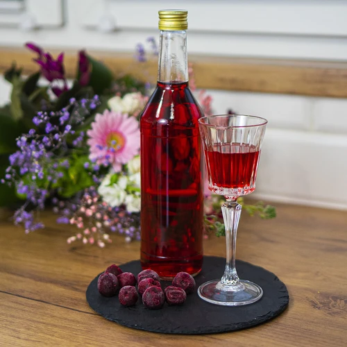 Fľaša 500 ml na vodku rovná s uzávermi - 8 ks. - 9 ['fľaše s uzávermi', ' fľaša s uzáverom', ' monopolka', ' monopolky', ' fľaša na vodku', ' fľaše na vodku', ' fľaša na džús', ' fľaše na džús', ' fľaša na likér', ' fľaše na likér', ' fľaše na alkohol', ' fľaša na alkohol', ' zlaté uzávery', ' biela fľaša', ' uzatvárateľná fľaša', ' uzatvárateľné fľaše']