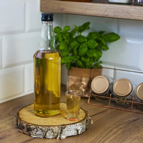 Fľaša 500 ml na vodku, s čiernym skrutkovacím uzáverom, 6 ks - 6