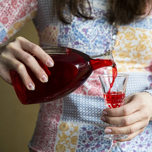 Fľaša "Banketová" 500 ml, s korkom - 8 ['fľaša', ' fľaše', ' fľaša na likéry', ' fľaša na pálenku', ' fľaša na alkohol', ' sklenená fľaša s korkom', ' fľaša 500 ml s korkom', ' fľaše na korok', ' súprava na svadbu', ' fľaša na banket']
