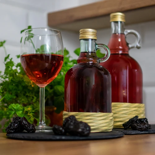 Fľaša Gallone 0,5 L v opletení, so skrutkovacím uzáverom - 4 ['fľaša na alkohol', ' ozdobné fľaše na alkohol', ' sklenená fľaša na alkohol', ' fľaše na pálenku na svadbu', ' fľaša na likér', ' fľaše na vodku', ' fľaša na vodku svadba', ' fľaša na vodku krstiny', ' fľaša na vodku prijímanie', ' fľaša na víno', ' fľaše na víno']