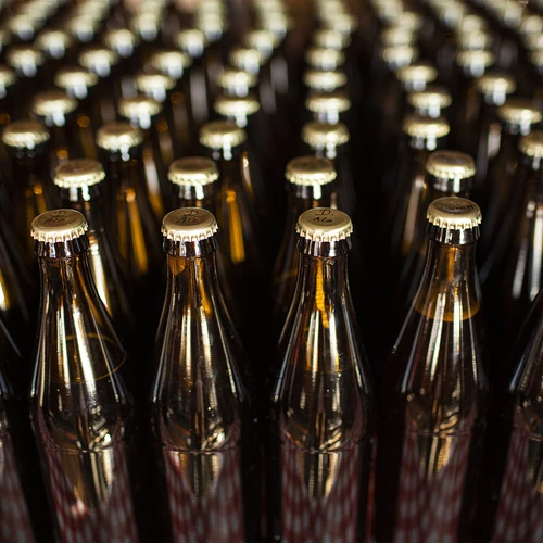 Fľaša na pivo 0,5 L - balenie 8 ks - 6 ['fľaše na pivo', ' pivné fľaše', ' na sýtené nápoje', ' balenie fliaš', ' na cider', ' na cider', ' sklenené fľaše', ' pivovarské fľaše', ' fľaša 500 ml']