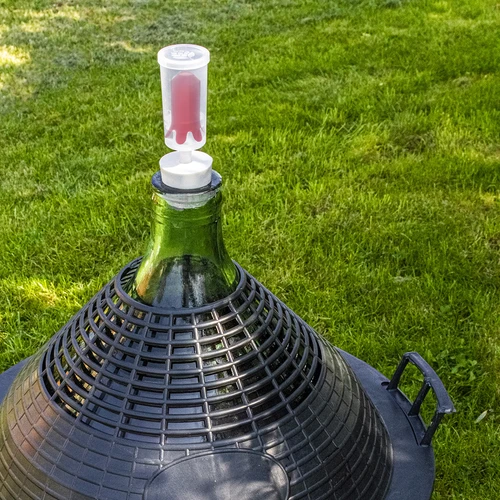 Fermentačná trubica Tiché Dni a Noci - 6 ['fermentačná trubica', ' trubica na víno', ' trubica na fermentáciu', ' vinárske príslušenstvo', ' sklenená trubica', ' plastová trubica', ' fermentačné trubice']