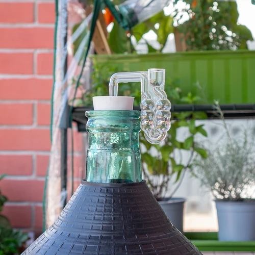 Horizontálna fermentačná trubica - nerozbitná - 12 ['plastová fermentačná trubica', ' nerozbitná fermentačná trubica', ' fermentačná trubica na balóny', ' horizontálna fermentačná trubica', ' fermentačná trubica na víno', ' bočná fermentačná trubica', ' fermentačná trubica na poháre', ' trubica na fermentáciu', ' fermentačné trubice']