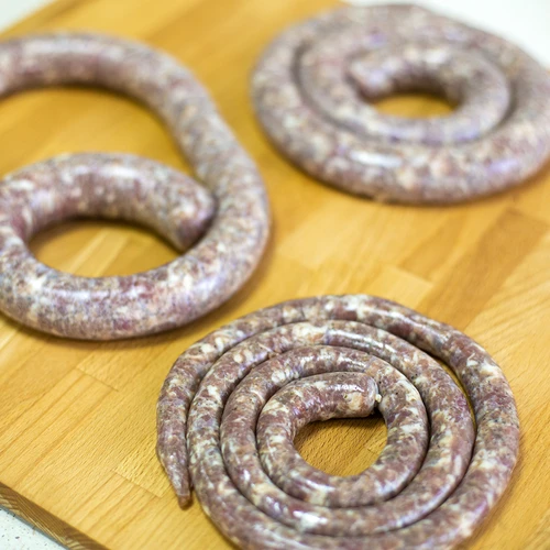 Horizontálna plnička 3 kg - 19 ['na plnenie klobás', ' na domáce klobásy', ' plnička', ' gastronomická plnička', ' mäsiarsky nástroj', ' veľká plnička', ' plnička na klobásy', ' plnička na údeniny', ' horizontálna plnička']