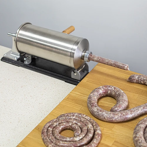 Horizontálna plnička na klobásy 3 kg - 15