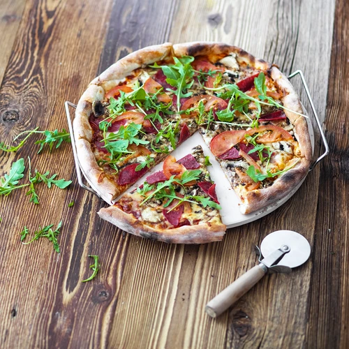 Kameň na pizzu s držadlom a nožom, z kordieritu, okrúhly 33 cm - 17 ['darček', ' domáca pizza', ' na pečenie pizze', ' na servírovanie pizze', ' na pečenie chleba', ' na pečenie žemlí']