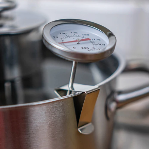 Kuchynský teplomer (0°C do +250°C) 17,5cm - 6 ['Teplomer', ' na pečenie', ' na údenie', ' na varenie', ' teplomer nerezová oceľ', ' teplomer gastronomický', ' teplomer kulinársky', ' teplomer so senzorom teploty', ' teplomer so sondou', ' teplomer gastronomický s certifikátom', ' teplomer na potraviny', ' teplomer na jedlo', ' teplomer s certifikátom PZH']
