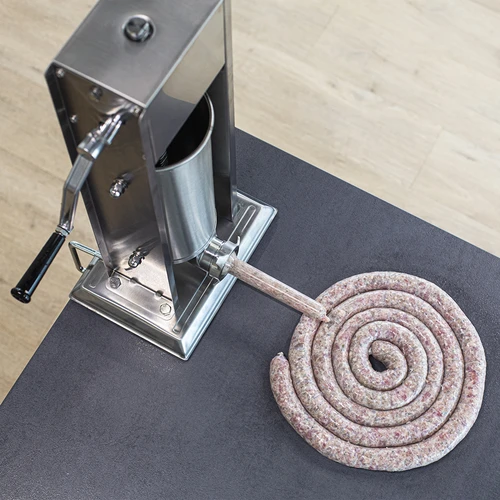 Lieviky na vertikálne plničky - 5 ['lieviky na plničku browin', ' náhradné lieviky', ' lieviky na plničku 5 kg', ' lieviky na vertikálnu plničku', ' plnička na klobásy', ' stroj na klobásy', ' stroj na výrobu klobás', ' stroj na výrobu klobás', ' súprava na výrobu klobás', ' plnička na klobásy', ' mäsová plnička', ' vertikálna plnička']