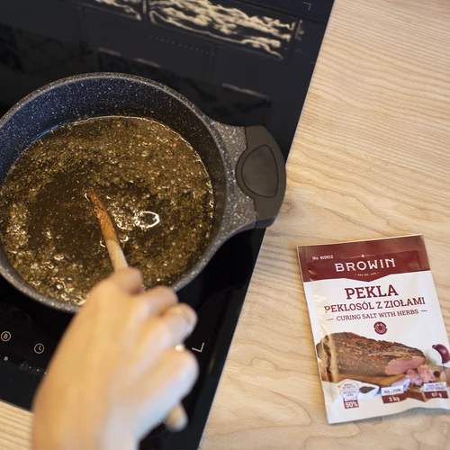 Nakladacia soľ s bylinkami "Pekla" - 70 g - 5 ['na nakladanie', ' na šunku', ' na šunky', ' údenárstvo', ' nakladacia zálievka', ' domáca šunka', ' na údenie', ' na pečenie']