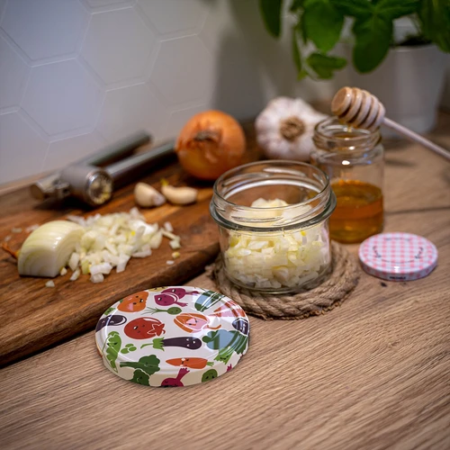 Pohár TO 235 ml s farebným viečkom fi82 - 6ks. - 14 ['sklenený pohár', ' ozdobné viečka', ' na zaváraniny', ' na zaváranie', ' na džemy', ' sada pohárov']