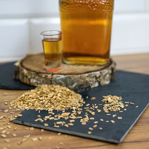Prírodné dubové vločky na aromatizáciu alkoholov (whisky, biele víno), 50 g - 9 ['dubové chipsy', ' dubové vločky', ' prírodné dubové vločky', ' nepražené dubové vločky', ' dubové vločky na whisky', ' vločky na víno', ' dubové vločky na víno', ' zrenie vína', ' aromatizácia vína', ' na alkohol', ' prísady do alkoholu', ' chuťové prísady', ' dubové vločky 50 g', ' prírodné dubové štiepky', ' dubové hobliny', ' francúzske dubové vločky']