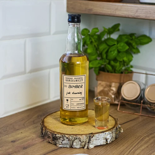 Samolepiace etikety 60x90 mm na fľaše, vodku, 3 vzory 20 ks. - 8 ['etikety', ' etikety na alkohol', ' etikety na vodku', ' etikety na fľaše', ' samolepiace etikety', ' etikety na alkohol', ' nálepky na fľaše', '']