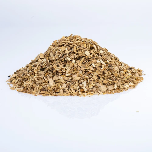 Štiepky na údenie/grilovanie, čerešňa, 450 g, kl. 2 - 4 ['údenárske štiepky', ' štiepky na údenie', ' štiepky na gril', ' štiepky na grilovanie', ' údenársky dym', ' čerešňové štiepky', ' čerešňové štiepky', ' štiepky na údenie mäsa', ' univerzálne štiepky', ' štiepky do údiarne', ' štiepky na ryby', ' štiepky na hydinu', ' štiepky na hovädzinu', ' štiepky na bravčovinu']