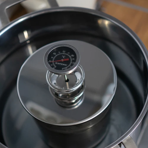 Šunkovar Sada - Rodinná hostina, 3 kg - 17 ['recepty so šunkovarom', ' zo šunkovaru', ' zo šunkovara', ' jedlá zo šunkovaru', ' ako funguje šunkovar', ' šunka zo šunkovaru', ' údenina zo šunkovaru', ' šunkovar pre vegetariánov', ' zo šunkovaru pre deti', ' zdravé mäso', ' zdravé údeniny', ' bez konzervantov', ' darček', ' šunkovar 3 kg', ' 1', '5 kg', ' príslušenstvo k šunkovaru']