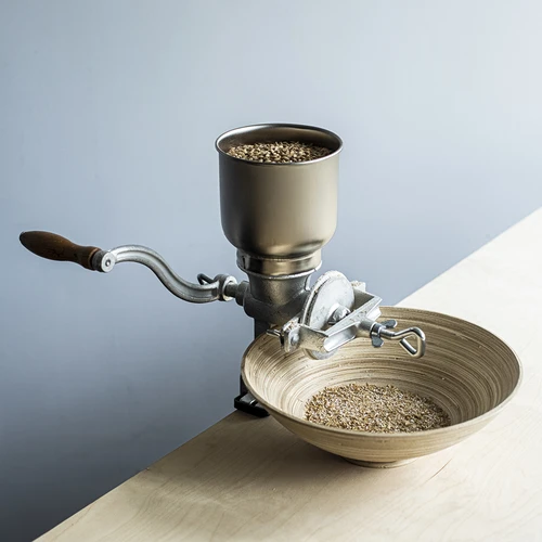 Univerzálny mlynček na obilie, stolový šrotovník - 1 kg - 4 ['šrotovník na obilie', ' šrotovník na slad', ' ručný šrotovník', ' na drvenie obilia', ' šrotovník na pivo', ' drvič na obilie']