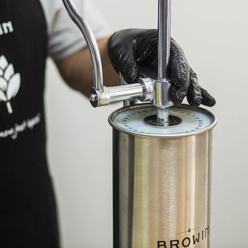 Vertikálna plnička na klobásy 4 kg - 12