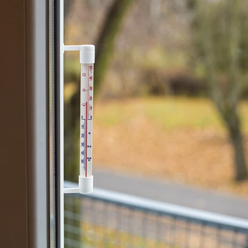 Vonkajší teplomer biely (-50°C do +50°C) 22cm - 6 ['teplomer za oknom', ' aká teplota']
