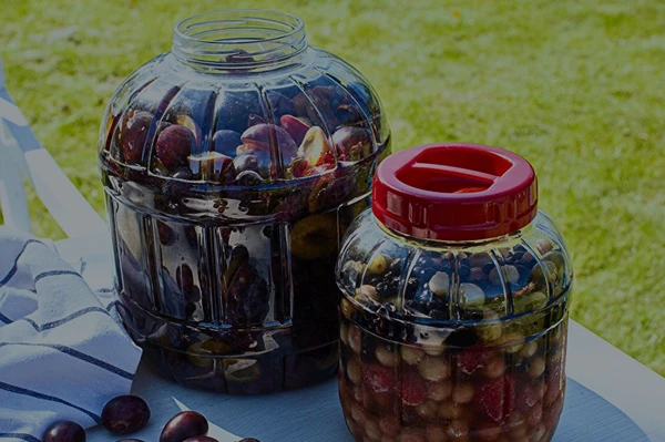 SEZÓNNE POCHÚŤKY V NEROZBITNÝCH POHÁROCH