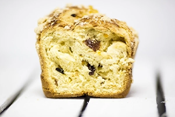 Domáci kysnutý koláč s posýpkou