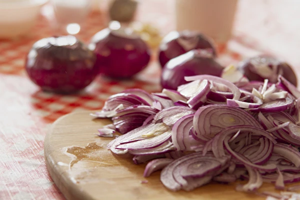 Konfitúra z červenej cibule