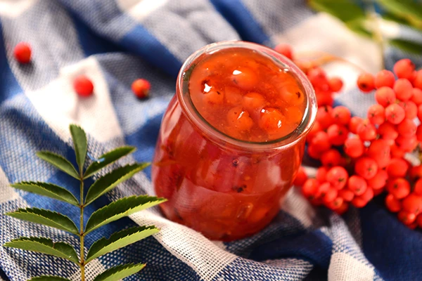 Konfitúra z jarabiny – ideálna k mäsu