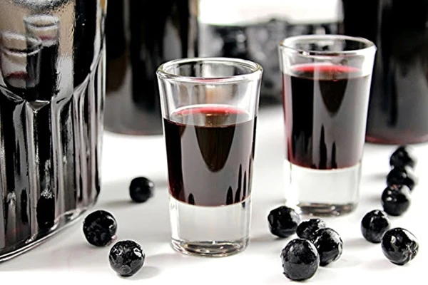 Ovocný likér pradedka Pędzimira