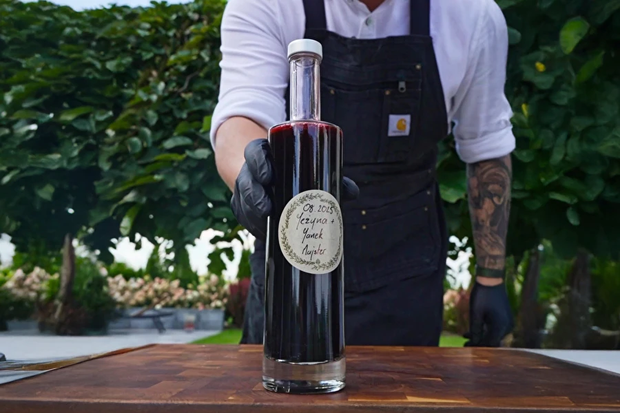 Černicový likér – domáci recept na aromatický alkoholický nápoj