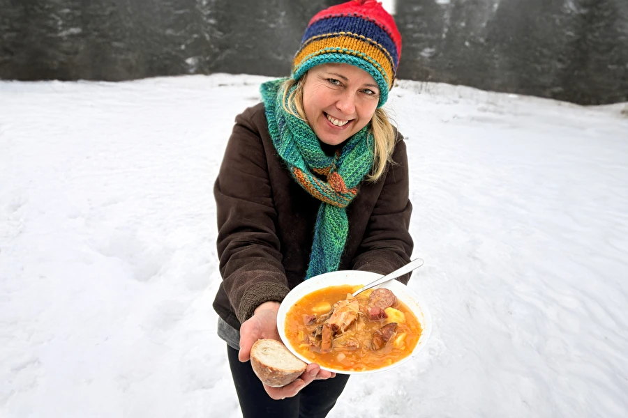 Dymová kapustnica z kotlíka - aromatická hostina z ohňa